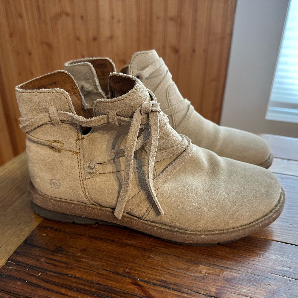 Born boots, size 7